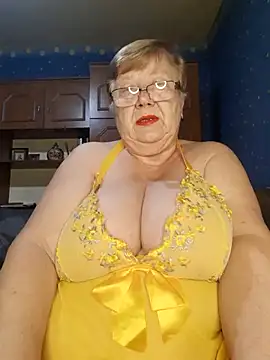 Lena Gaby online show from 12-17-25, 04:18