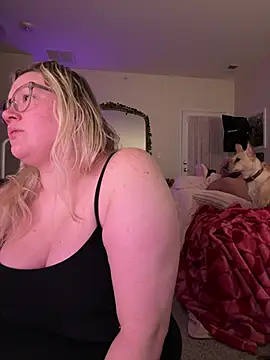 Snapshot of PiggyRose chatting on 03-26-26, 11:54 PiggyRose online show from 03-26-26, 11:54