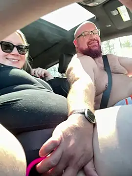 Snapshot of PiggyRose chatting on 04-09-26, 04:23 PiggyRose online show from 04-09-26, 04:23