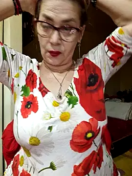 Chriss Tinaa online show from 04-09-26, 02:55