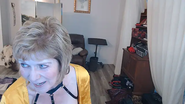 SindeeDix online show from 07-10-26, 11:07