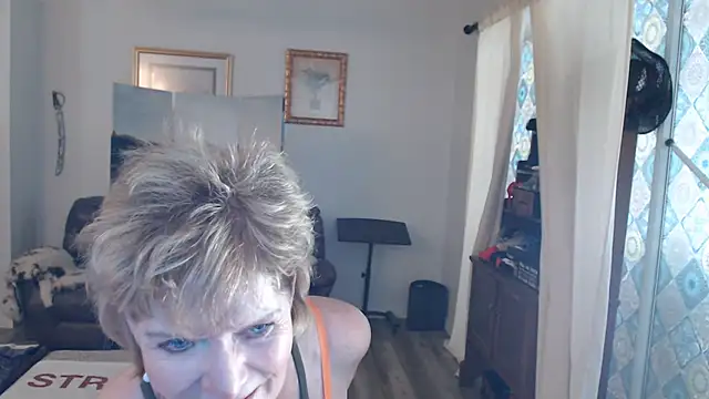 SindeeDix online show from 08-02-26, 03:43
