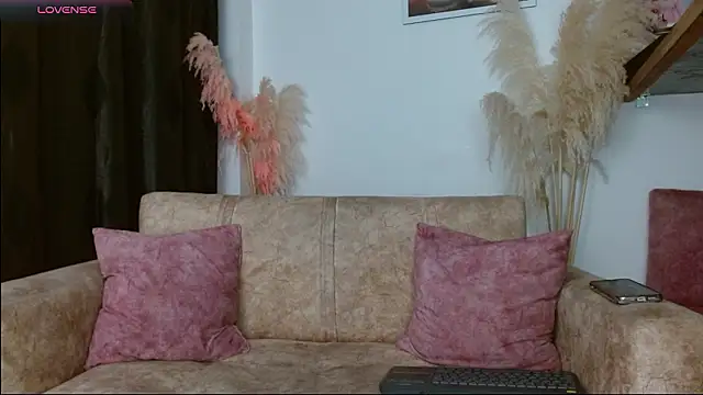 veronica villalba online show from 03-16-26, 05:44