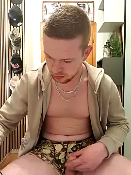 Playbunniboy online show from 02-13-25, 09:17