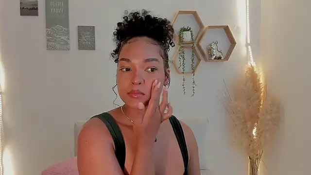 mariam hill online show from 07-06-26, 10:56