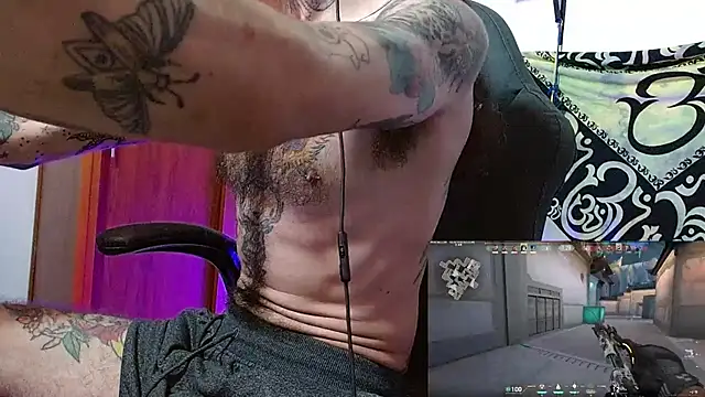 Snapshot of harry_reems1 chatting on 07-20-26, 10:39 harry reems1 online show from 07-20-26, 10:39