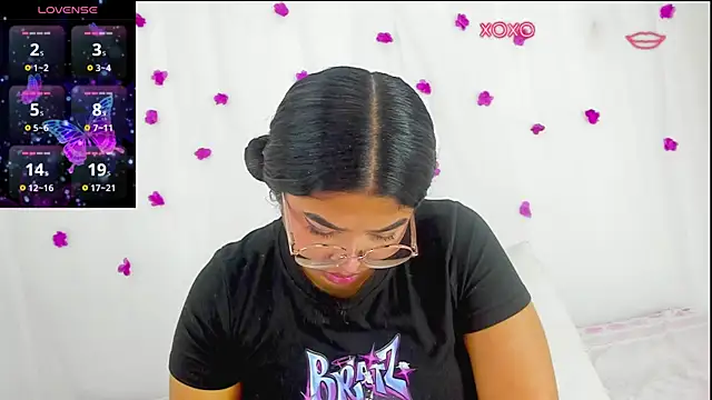 moana taylor online show from 12-22-25, 08:39