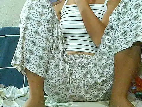 Snapshot of PinaySkinnyGirl chatting on 06-17-26, 10:32 PinaySkinnyGirl online show from 06-17-26, 10:32