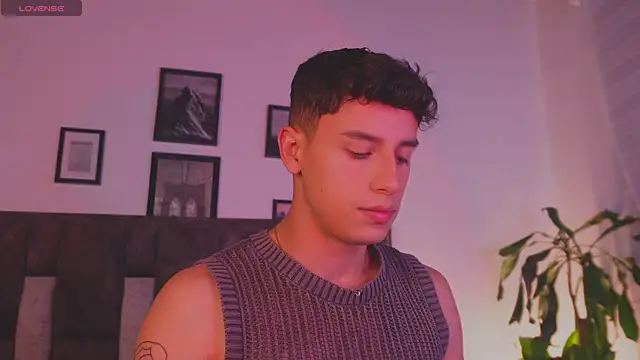 I Gabriel online show from 04-04-26, 06:11