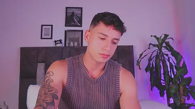 I Gabriel online show from 07-18-26, 04:49
