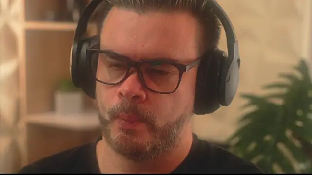 Sanders White online show from 01-15-26, 04:22