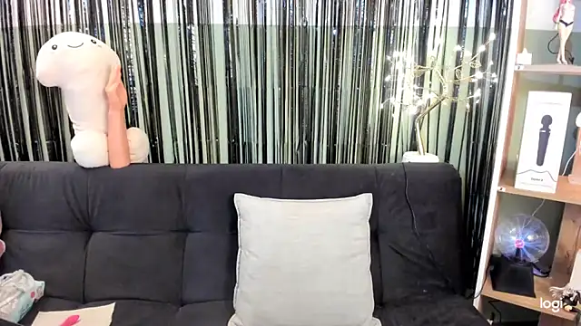 lilly sweett online show from 02-22-26, 12:01