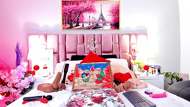 Snapshot of Anaa_Bellaa chatting on 12-20-25, 02:24 Anaa Bellaa online show from 12-20-25, 02:24