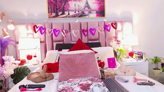 Snapshot of Anaa_Bellaa chatting on 03-05-26, 12:23 Anaa Bellaa online show from 03-05-26, 12:23