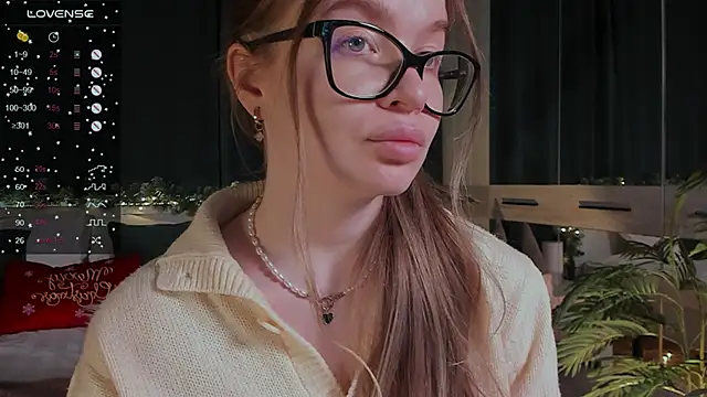 Snapshot of Virtual_Girll chatting on 12-23-24, 05:54 Virtual Girll online show from 12-23-24, 05:54