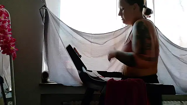 Snapshot of wetgerman_2 chatting on 12-17-25, 11:16 wetgerman 2 online show from 12-17-25, 11:16