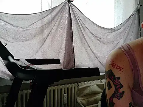 Snapshot of wetgerman_2 chatting on 02-07-26, 11:58 wetgerman 2 online show from 02-07-26, 11:58