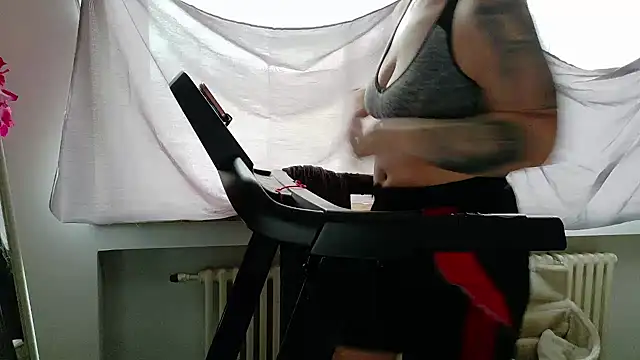 Snapshot of wetgerman_2 chatting on 02-25-26, 12:04 wetgerman 2 online show from 02-25-26, 12:04