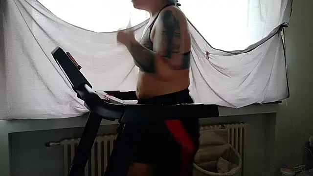 Snapshot of wetgerman_2 chatting on 04-12-26, 11:37 wetgerman 2 online show from 04-12-26, 11:37