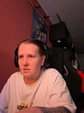 Snapshot of wetgerman_2 chatting on 04-15-26, 07:32 wetgerman 2 online show from 04-15-26, 07:32