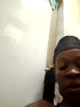 Snapshot of africanpussy22 chatting on 04-08-26, 01:44 africanpussy22 online show from 04-08-26, 01:44