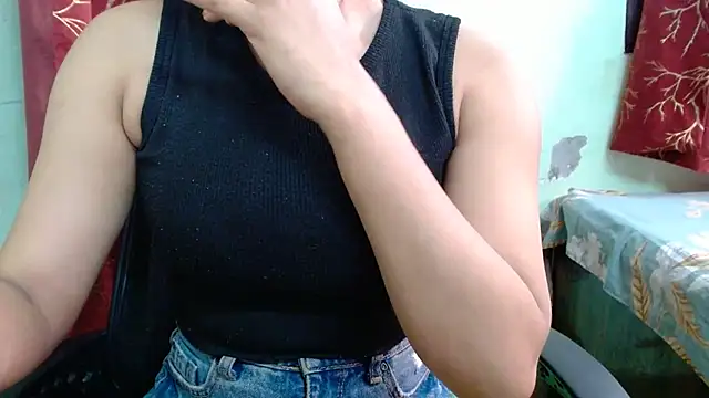 sweet-alia online show from 04-18-26, 11:58