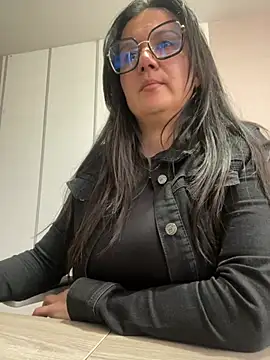 SWEETLILY18 online show from 01-08-25, 04:22