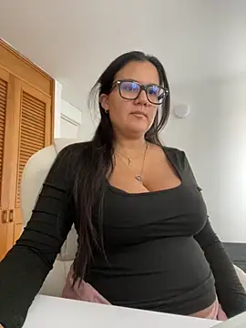 SWEETLILY18 online show from 11-26-25, 03:46