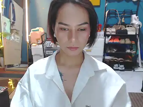 BonaBarrameda online show from 06-27-26, 01:28