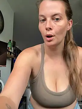 Snapshot of newMichelle chatting on 07-07-26, 05:32 newMichelle online show from 07-07-26, 05:32