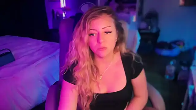 Snapshot of sage_love chatting on 04-12-26, 03:22 sage love online show from 04-12-26, 03:22