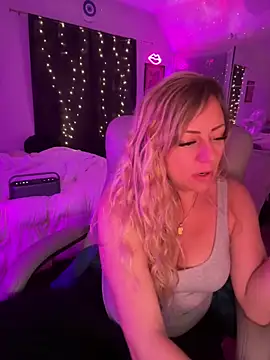 Snapshot of sage_love chatting on 04-14-26, 03:01 sage love online show from 04-14-26, 03:01