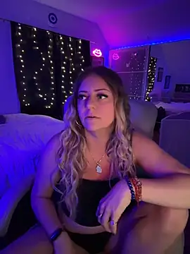 Snapshot of sage_love chatting on 05-30-26, 01:25 sage love online show from 05-30-26, 01:25