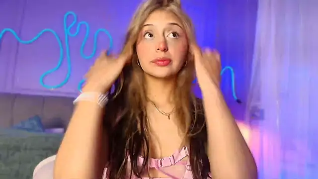 Sofly s online show from 04-10-26, 11:48