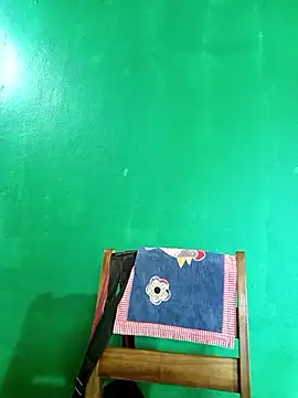 Snapshot of Emmacut chatting on 03-28-26, 02:16 Emmacut online show from 03-28-26, 02:16