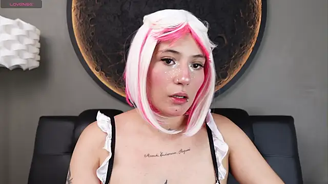 miss sharlotte18 online show from 05-27-26, 06:05