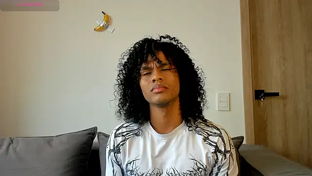 Lucas eevans online show from 07-15-26, 02:33