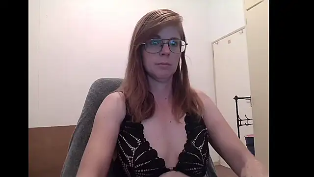 SavannaGirly online show from 05-20-26, 06:52