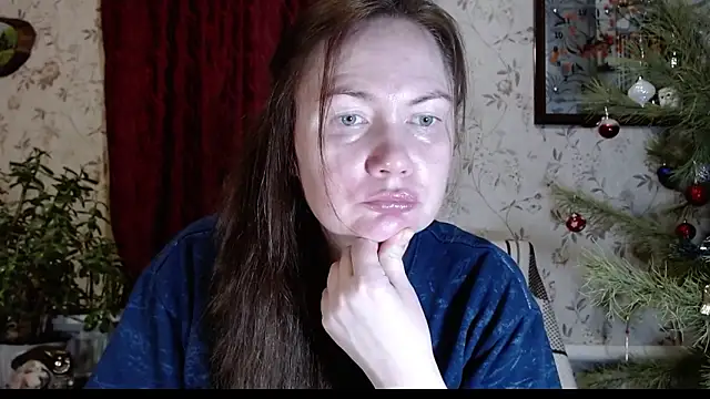 EmilyDoth online show from 02-06-26, 06:11