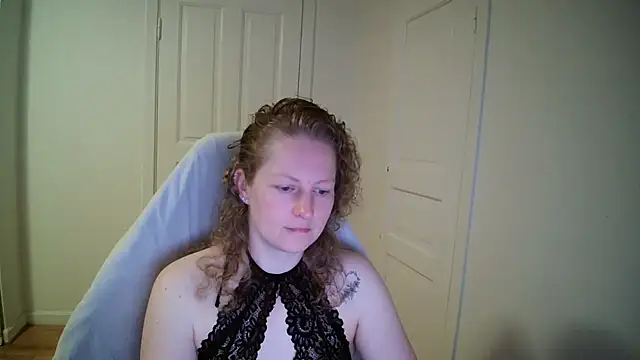 Girlnina-1995 online show from 03-25-26, 08:20