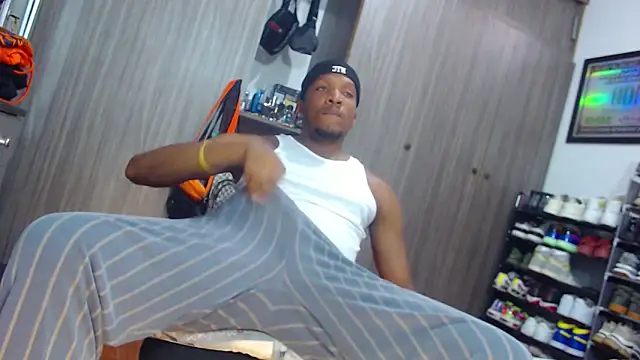 Snapshot of bigdickxblackx chatting on 05-05-26, 10:40 bigdickxblackx online show from 05-05-26, 10:40