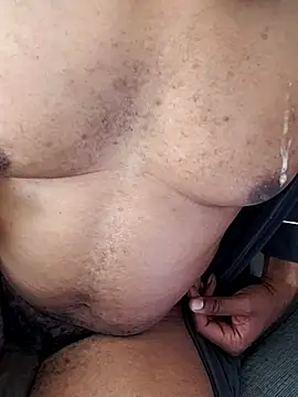 theone11169 online show from 04-05-26, 04:15