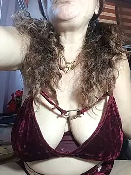 Snapshot of hotbabes163 chatting on 06-25-26, 05:34 hotbabes163 online show from 06-25-26, 05:34
