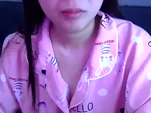 Snapshot of Bee_2k chatting on 07-02-26, 04:29 Bee 2k online show from 07-02-26, 04:29