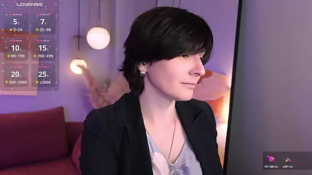 Snapshot of LorenDaze chatting on 06-19-26, 02:10 LorenDaze online show from 06-19-26, 02:10