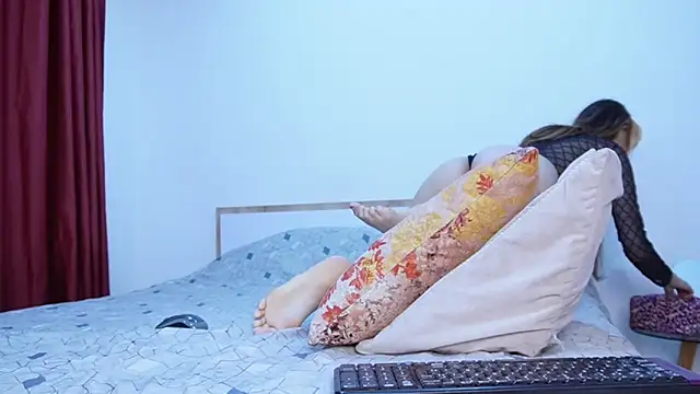 lola vlad online show from 02-26-26, 10:31