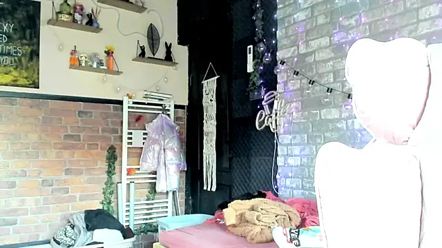 karo123421 online show from 05-26-26, 03:35