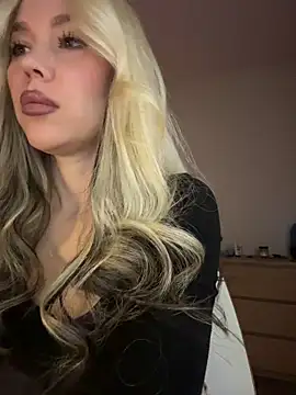xDinnax online show from 05-15-26, 02:13