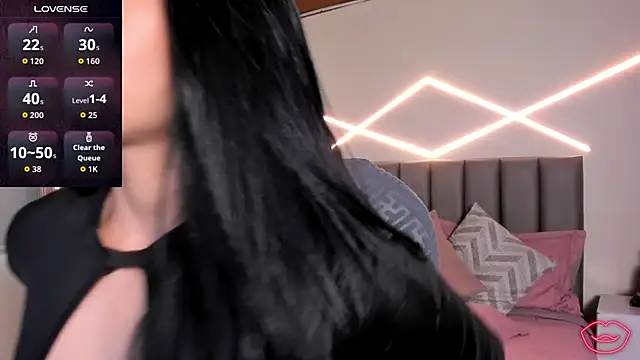 Veronicalanx1 online show from 05-27-26, 11:40