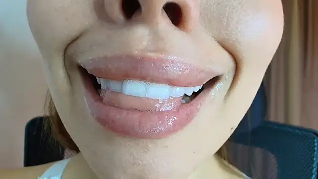 lisbet21x online show from 04-10-26, 10:25